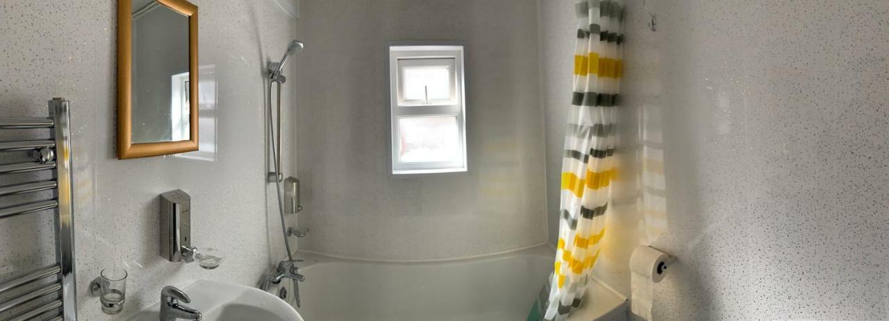 50 Mayford Road Otel Manchester Dış mekan fotoğraf